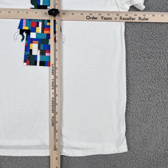 Lego x Target Urban Brick Minifigure White T-Shirt Sz Medium - Picture 3 of 4